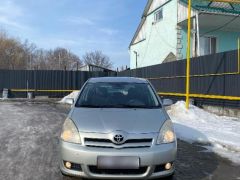 Сүрөт унаа Toyota Corolla Verso