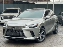 Photo of the vehicle Lexus RX