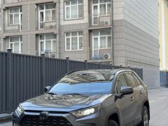 Сүрөт унаа Toyota RAV4