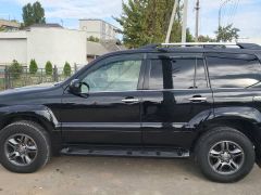 Photo of the vehicle Lexus GX