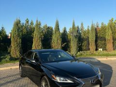 Photo of the vehicle Lexus ES