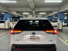 Сүрөт унаа Toyota RAV4