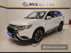 Фото авто Mitsubishi Outlander