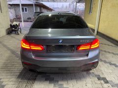 Photo of the vehicle BMW 5 Series