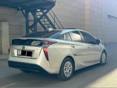 Фото авто Toyota Prius