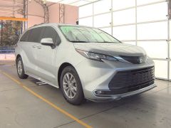 Фото авто Toyota Sienna