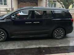 Photo of the vehicle Kia Carnival