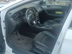 Photo of the vehicle Hyundai Sonata