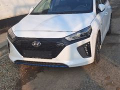 Photo of the vehicle Hyundai IONIQ