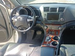 Сүрөт унаа Toyota Highlander