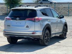 Сүрөт унаа Toyota RAV4