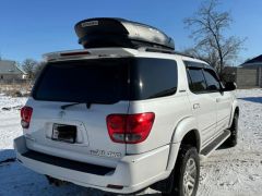 Сүрөт унаа Toyota Sequoia