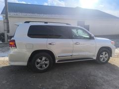 Photo of the vehicle Toyota Land Cruiser