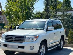 Photo of the vehicle Toyota Land Cruiser