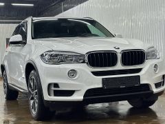 Photo of the vehicle BMW X5