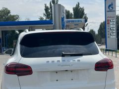 Сүрөт унаа Porsche Cayenne