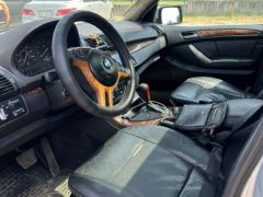 Photo of the vehicle BMW X5