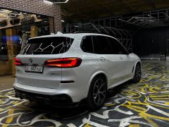 Photo of the vehicle BMW X5