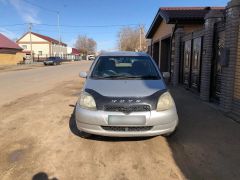 Сүрөт унаа Toyota Vitz