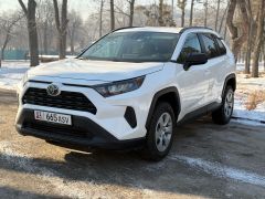 Сүрөт унаа Toyota RAV4