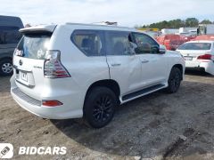 Photo of the vehicle Lexus GX