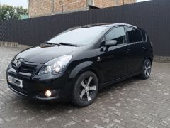 Фото авто Toyota Corolla Verso