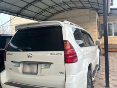 Photo of the vehicle Lexus GX