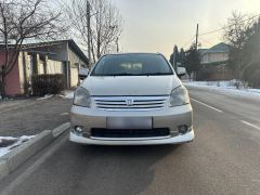 Сүрөт унаа Toyota Raum