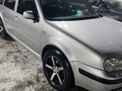 Фото авто Volkswagen Golf