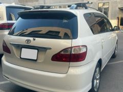 Сүрөт унаа Toyota Avensis Verso