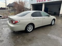 Photo of the vehicle Lexus ES