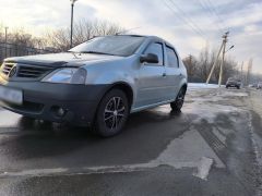 Фото авто Renault Logan