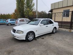 Сүрөт унаа Mercedes-Benz C-Класс