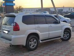 Photo of the vehicle Lexus GX