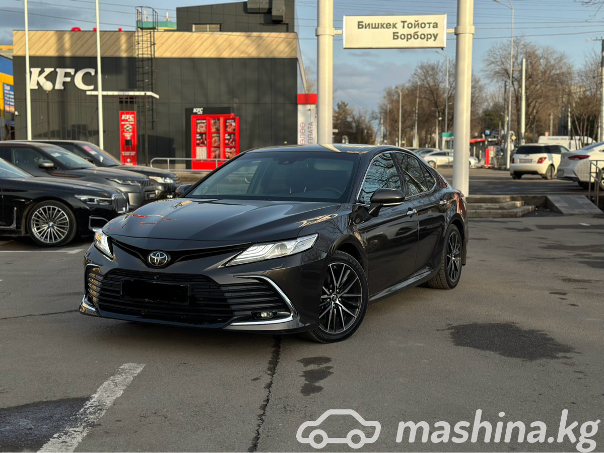 Купить Toyota Camry в Бишкеке, 2018 год, 32 000 $.