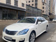 Фото авто Toyota Crown