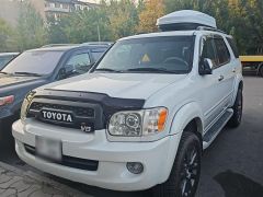 Сүрөт унаа Toyota Sequoia