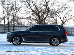 Сүрөт унаа BMW X7