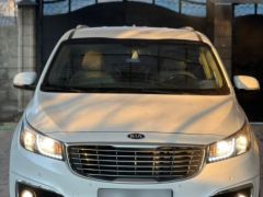 Photo of the vehicle Kia Carnival