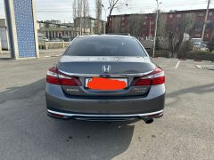 Фото авто Honda Accord