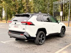 Сүрөт унаа Toyota RAV4