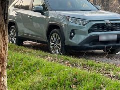 Сүрөт унаа Toyota RAV4