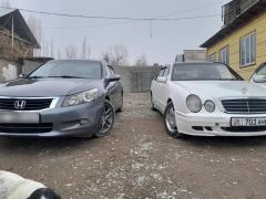 Сүрөт унаа Honda Accord