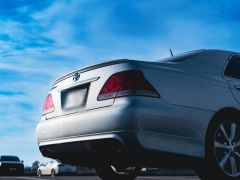 Photo of the vehicle Toyota Crown