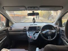 Сүрөт унаа Toyota Wish