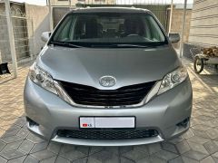 Сүрөт унаа Toyota Sienna