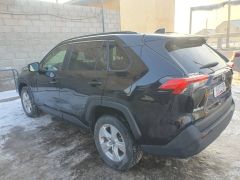 Сүрөт унаа Toyota RAV4