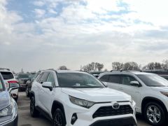 Сүрөт унаа Toyota RAV4