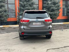 Сүрөт унаа Toyota Highlander