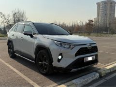 Photo of the vehicle Toyota RAV4